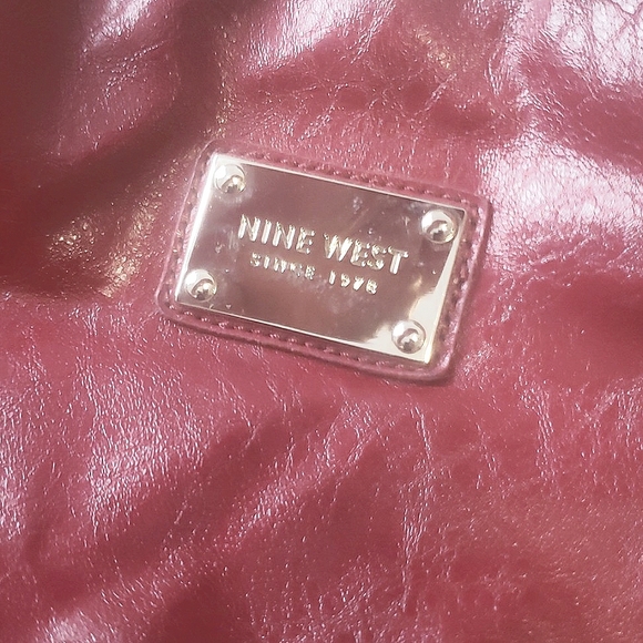 π NINE WEST - Red Leather Purse - Picture 3 of 6
